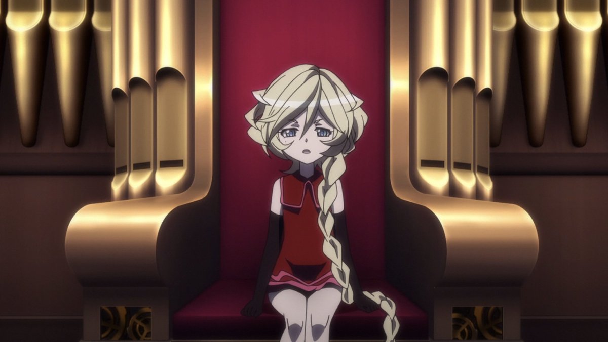 BasedLEDA's tweet image. This tiny little thing is supposed to be main villian??? She&apos;s made for headpats 😭