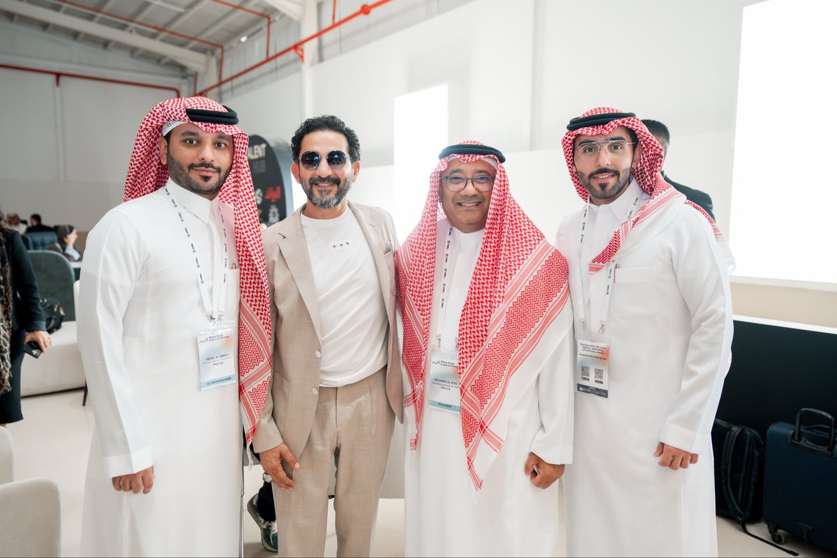 حين يتحول الإبداع من فكرة إلى حدث، ومن حدث إلى حركة تُحرّك الصناعة… فأنت أمام "أثر" حقيقي 🇸🇦✨

فخور جدًا بمشاركتي ضمن فريق عظيم في إدارة #مهرجان_أثر 2025، الحدث الأكبر من نوعه، والذي جمع صنّاع الأفكار وروّاد الإبداع تحت سقف واحد، ليُلهم ويُحفّز ويحدث التغيير.
<a href="/Atharfestivalsa/">Athar Saudi Festival of Creativity</a>