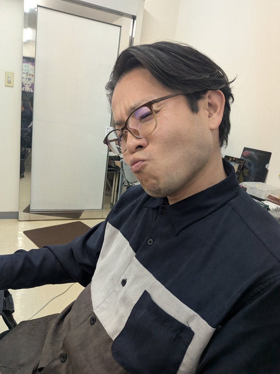 前ノリポケカ~!
12年後輩にボコボコにされたすっぴん河童🥒
アヒル口がしんどい年になってきました。

明日は天王寺ホールさんで債遊記です。

#PR