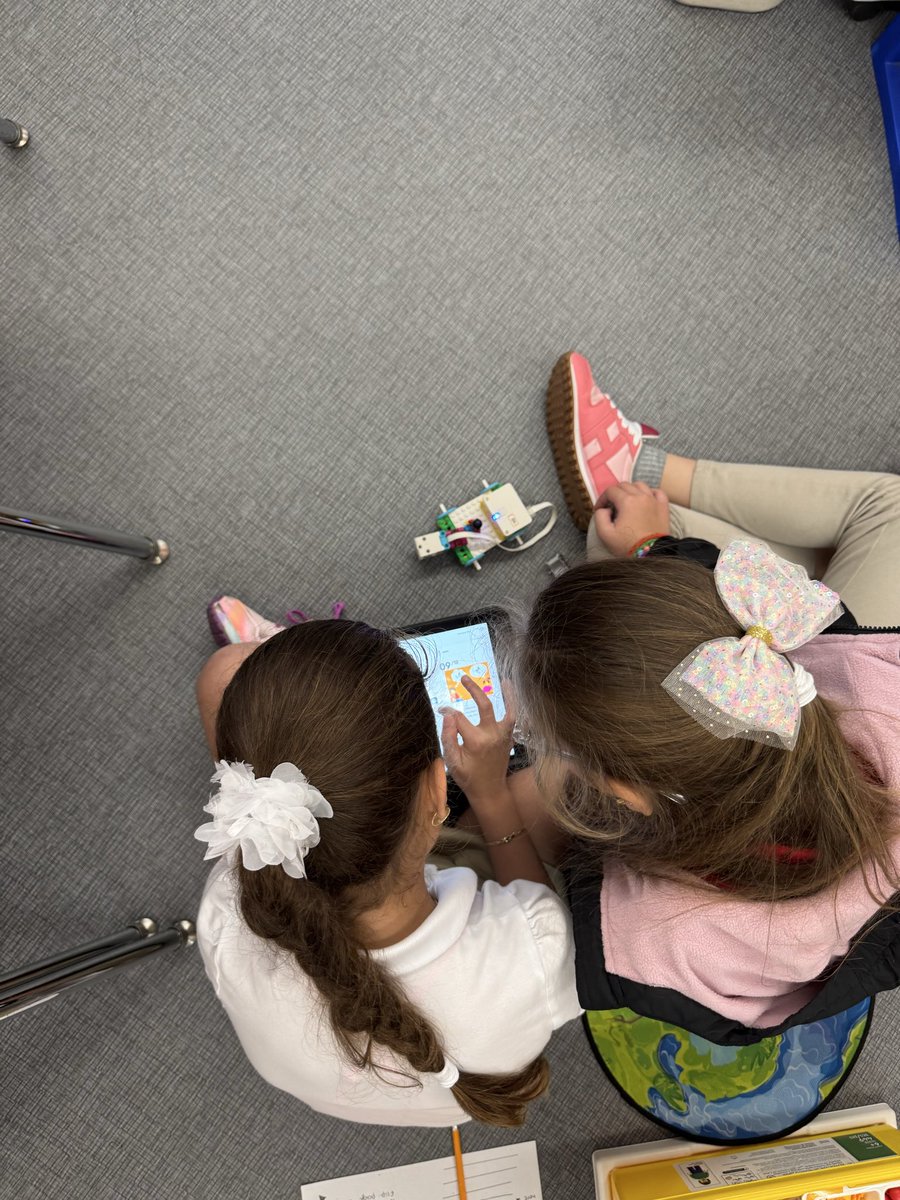 Alexander Elementary tweet media