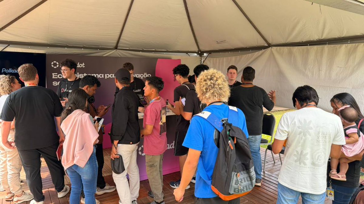 PolkadotEB's tweet image. The energy at Iguassu Inova 2025 is something special✨ 🇧🇷

We’re proud to have supported the @SunsetLabsBD team in bringing @Polkadot to one of LATAM’s most inspiring innovation festival.

Incrível ver tanta gente curiosa, aberta e pronta para construir o futuro 🩷

@johnrhodelb…