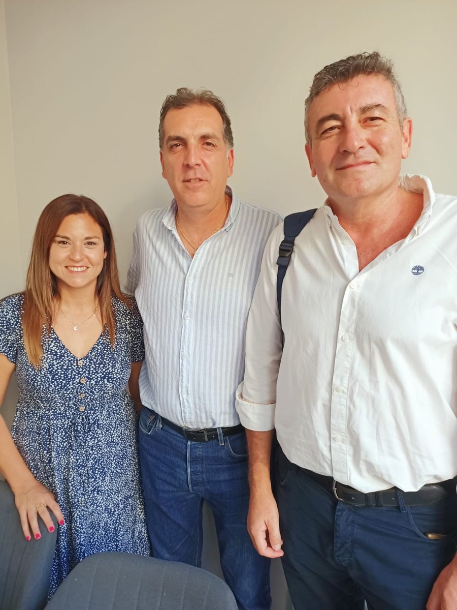 Vox_SCTenerife's tweet photo. Valoramos el encuentro entre @CSIFnacional y @guidoprincesa en Santa Cruz de Tenerife

@alexgomezrod 
@Niky_Galvan 
@P_CanariasVOX https://t.co/HZpJZDxxot