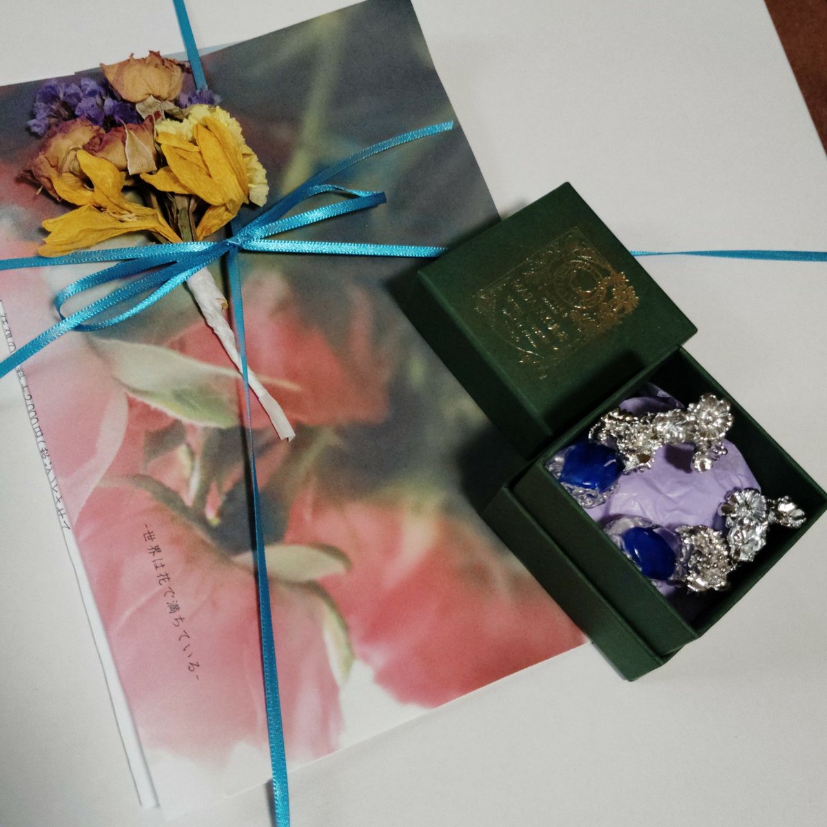 MABATAKI美雨　花のネクタイ（青薔薇） MABATAKI美雨 花のネクタイ（青薔薇） MABATAKI美雨 花の