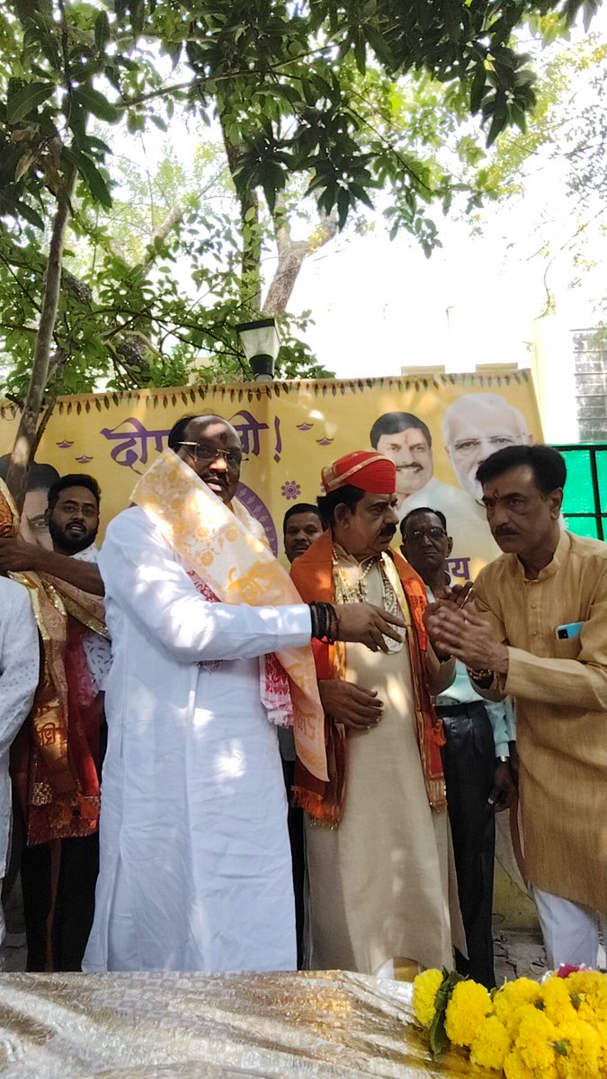 satishsharmain2's tweet image. आज सांसद कार्यालय पर आयोजित दीपावली स्नेह मिलन समारोह में सम्मिलित हुआ।
इस अवसर पर केंद्रीय राज्य मंत्री, जनजातीय कार्य मंत्रालय, भारत सरकार श्री दुर्गादास उइके जी की गरिमामयी उपस्थिति रही,

सभी देशवासियों को दीपावली की हार्दिक शुभकामनाएँ। 🪔🇮🇳
#HappyDiwali
#Diwali2025