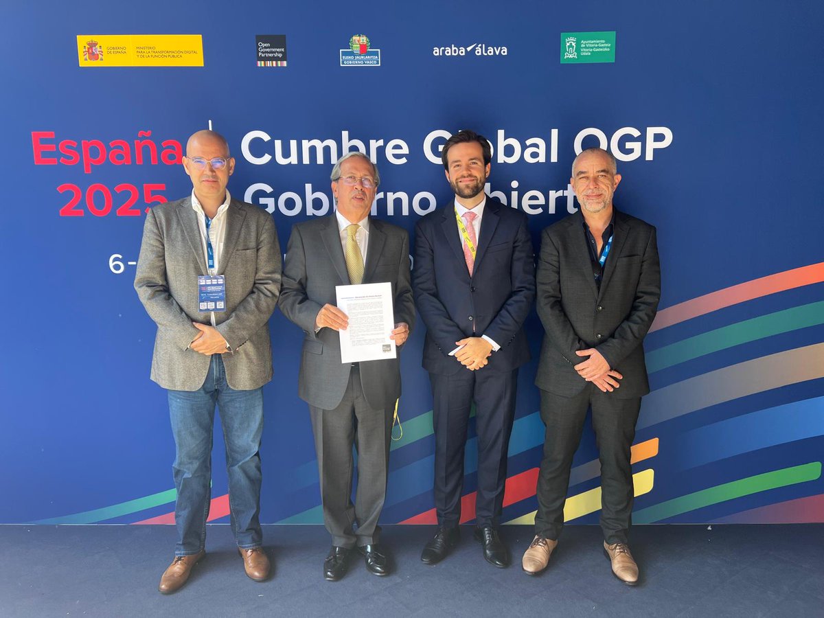 A key milestone of the #OGPSummit: the Vitoria-Gasteiz Declaration 🌍 

Reaffirming our global commitment to transparency, participation &amp; accountability.

160+ endorsements unite governments &amp; civil society for more open, inclusive democracy.

Link to endorsers below.