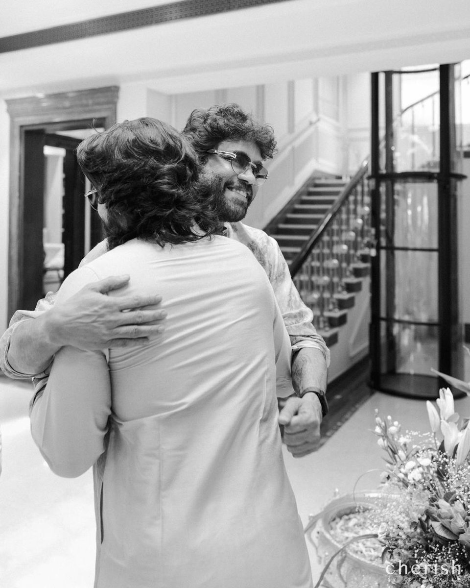 Global Star #RamCharan &amp; #Upasanakonidela were showered with love and blessings at the baby shower ceremony ✨

#DoubleCelebrationForMrAndMrsC #ShreyasMedia #ShreyasGroup