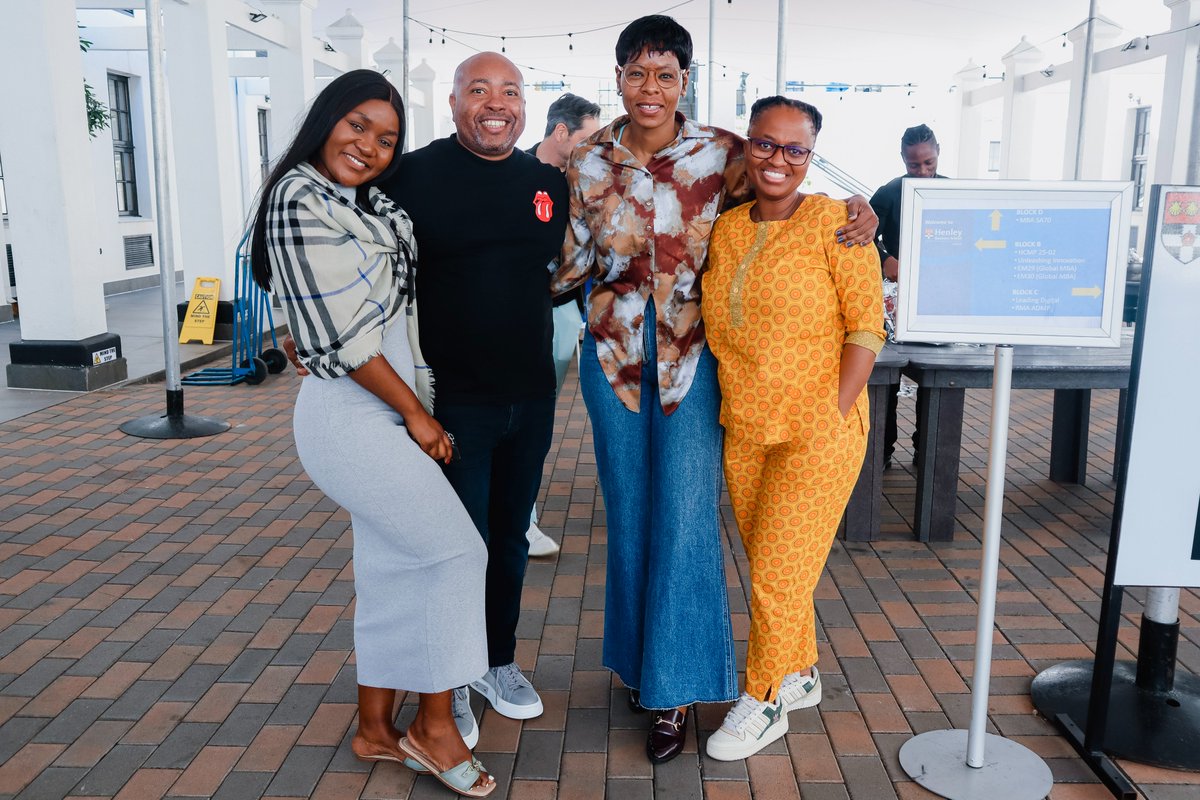 HenleyAfrica's tweet image. Henley was bursting at the seams this week, full lecture rooms and zero parking bays 😅

DBA, Global MBAs (EM29 &amp;amp; EM30), Flexible MBAs (SA70 &amp;amp; SA73) &amp;amp; more all on campus.

#HenleyAfrica #MBA #DBA #CampusLife