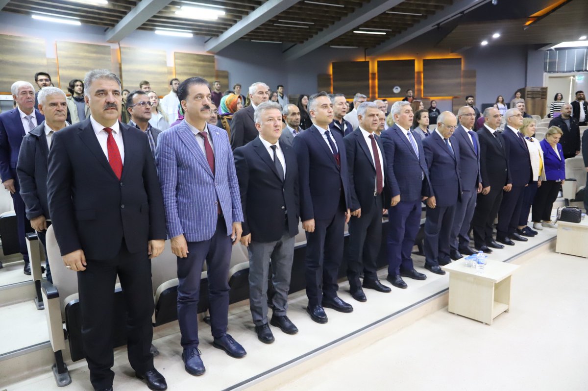 Fırat Üniversitesinde Türk Veteriner Hekimliği Öğretiminin 183. Yılı Kutlandı elazigdabugun.com/haber/firat-un…  <a href="/firatresmihesap/">Fırat Üniversitesi</a>