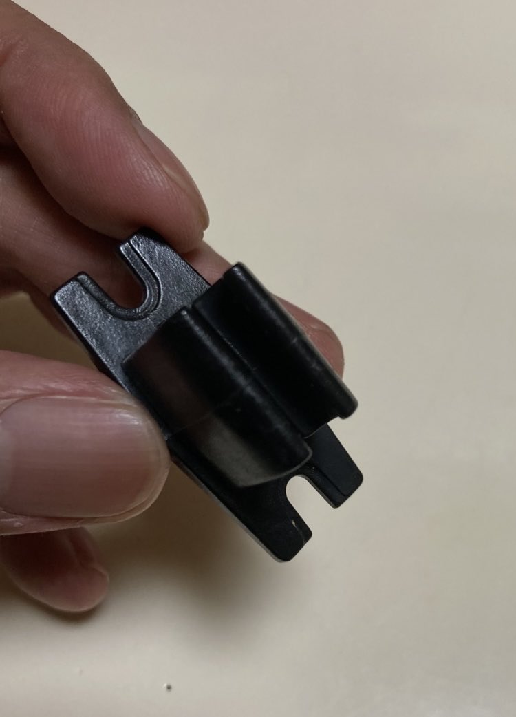 悲しいときー！
もう何の何なのかもわからなくなった部品でも、なんか捨てられないときー！