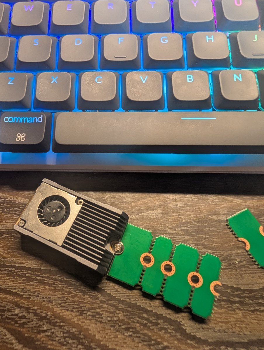 mongonta555's tweet image. LLM8850 Cardを2280に変換(　・ω・)

#M5Stack