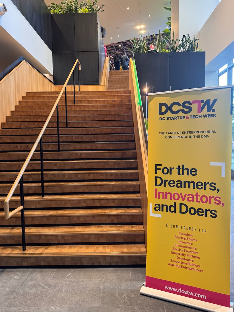 VirginiaIPC's tweet image. Thank you to @amazon  for hosting Virginia Day and welcoming our entrepreneurial community during DC Startup &amp;amp; Tech Week!

It was great to see so many founders, investors, and partners come together to celebrate Virginia’s innovation ecosystem.

#VirginiaInnovation #DCStartupWeek…