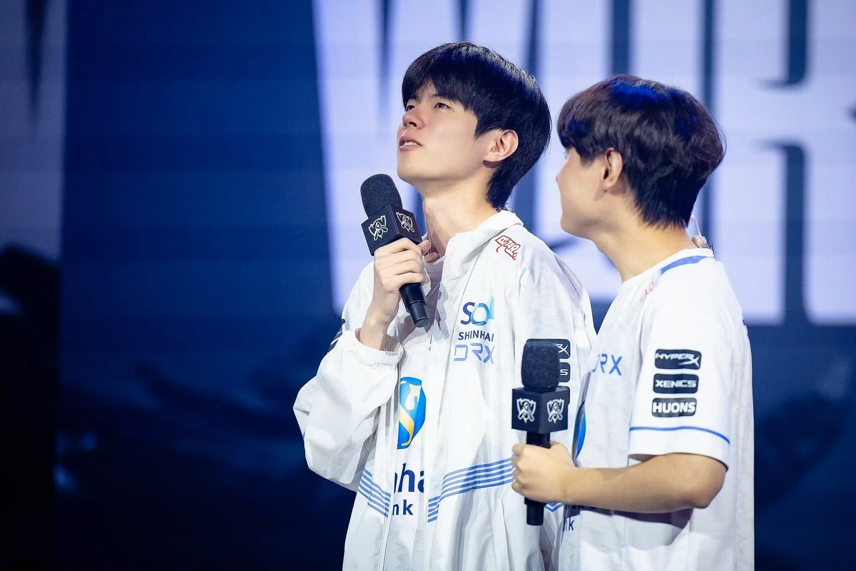 YellowDeft's tweet photo. 2022.10.24
Today https://t.co/Oqre2vtDXR