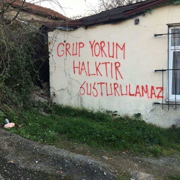 <a href="/lavidior/">tıbbiyeli feminist</a>