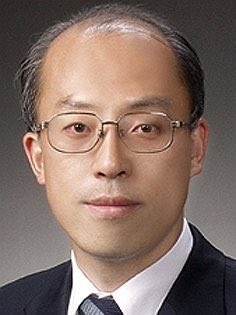 🛢️ 조원철 법제처장,
— 이재명 대통령의 모든 혐의가 무죄라고 본다.

조원철 법제처장이 오늘 국정감사에서 한 말이다.
재판이 끝나지도 않았는데,
법제처장란 인간이 국민 앞에서 찢의 범죄를 
‘무죄 선언’했다.

조원철은 
찢의 사법연수원 동기,
대장동 변호인단 출신,
친찢재명 변호사 1000인