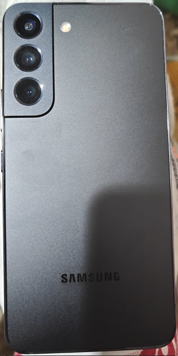 pcpulak's tweet photo. @SamsungIndia 
Dear Sumsung Team,
I bought a smartphone on April 15, 2024. just 1 year 6 months, Display Green Line issue, I request, please arrange to change the display of this phone, I will be eternally grateful to you.
Model - S22
My mail ID - pulakchanda99@gmail.com https://t.co/kVTSWWoyTV