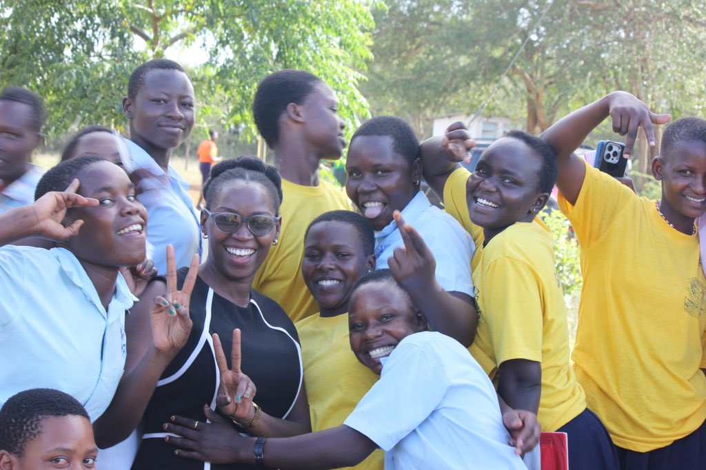 FemjusticeUg's tweet image. Fridays are for Youth Engagements 💫
We engaged students at Nadunget SS, Moroto to inspire and empower them to live purposefully &amp;amp; make meaningful choices for their futures. We reminded them that their dreams are valid &amp;amp; encouraged  them to work hard and stay true to that dream.