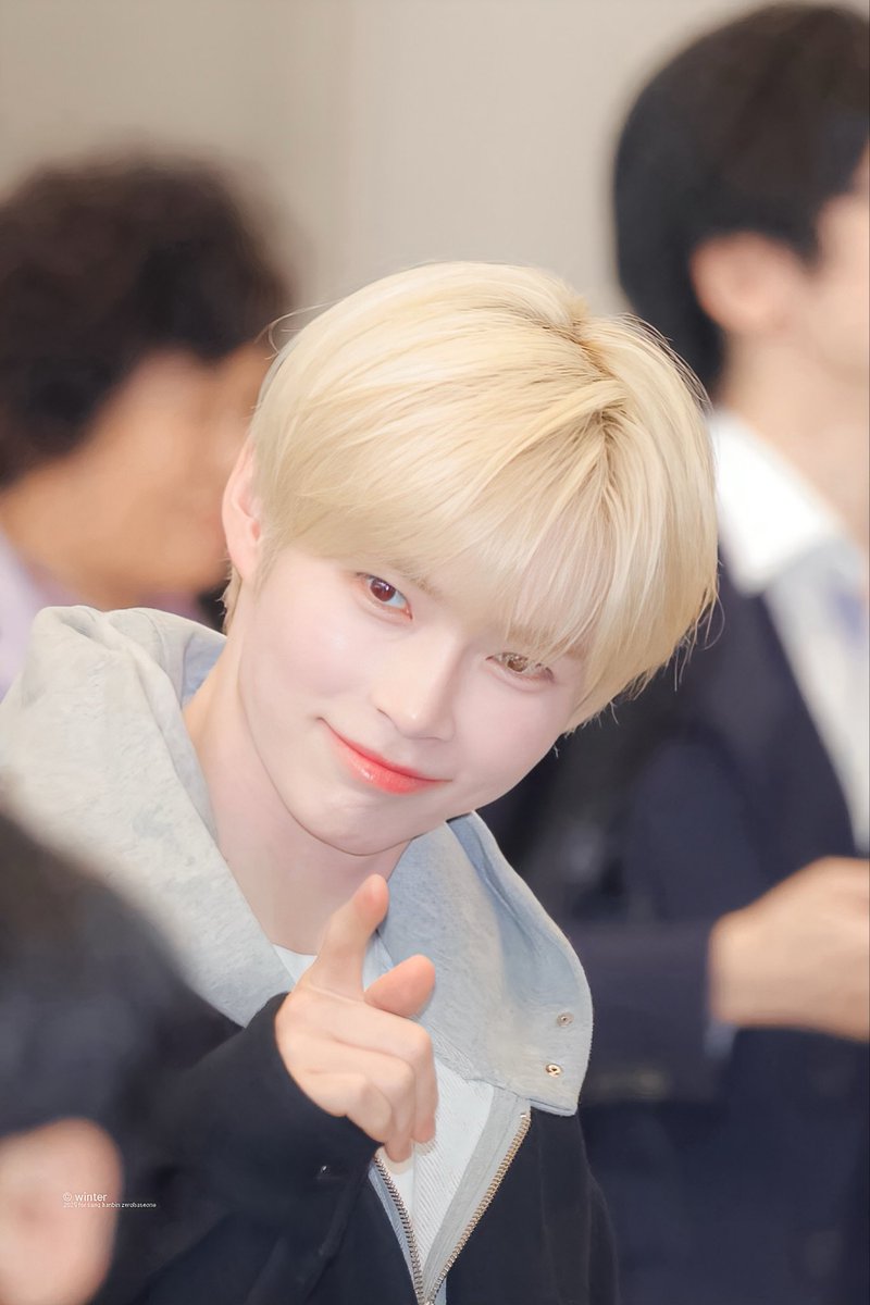 ᴡɪɴᴛᴇʀ tweet media