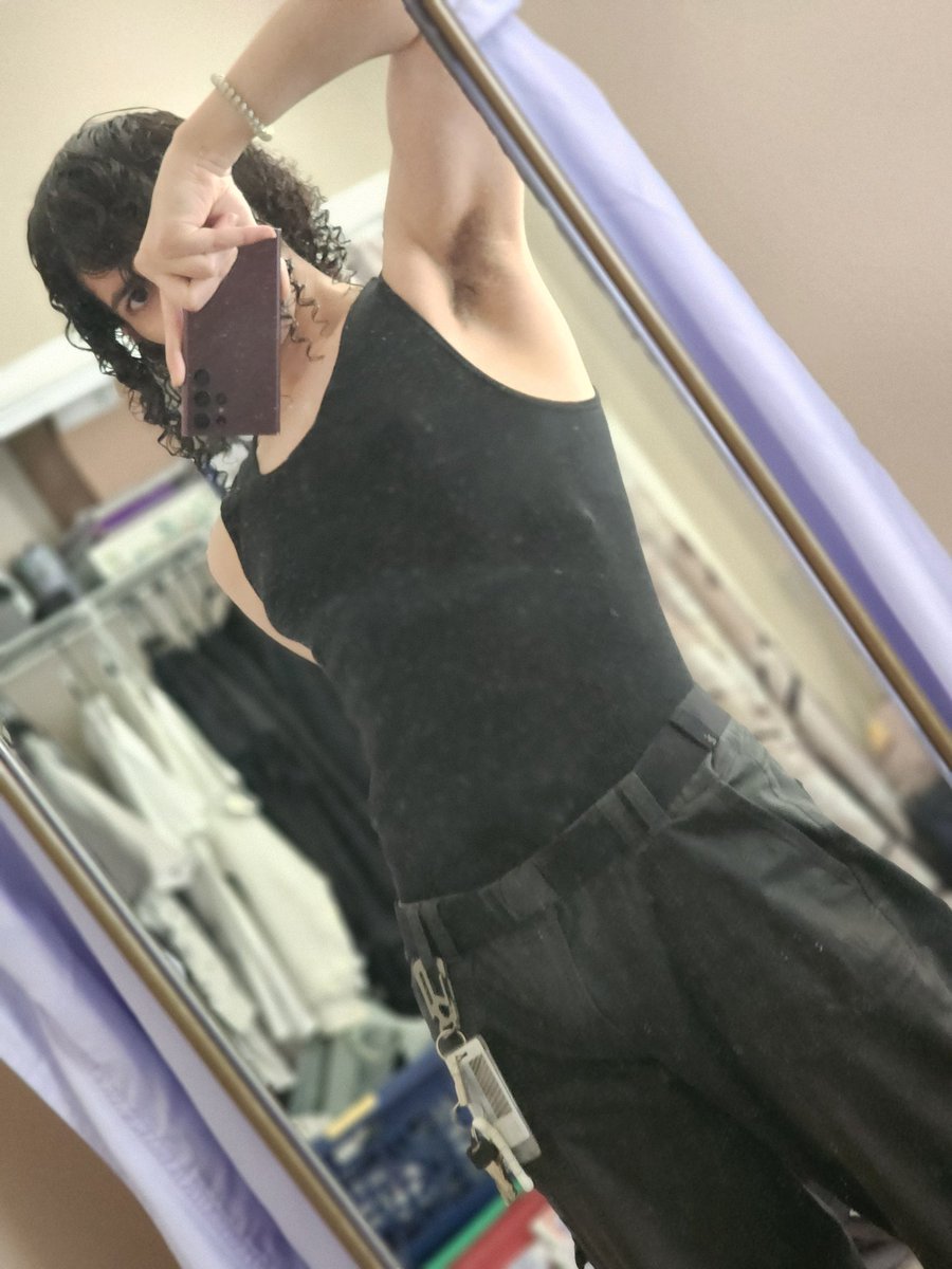 VAL 🕷🔆 tweet media