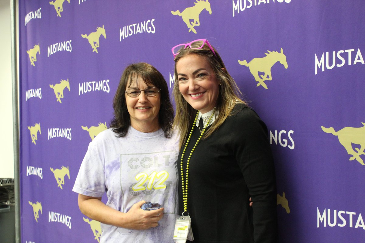 💎October Going the Extra Mile Award  

During the October Board of Trustees meeting, Mrs. Belinda Carr from Colt Elementary was recognized for the Going the Extra Mile Award. Congratulations, Mrs. Carr!