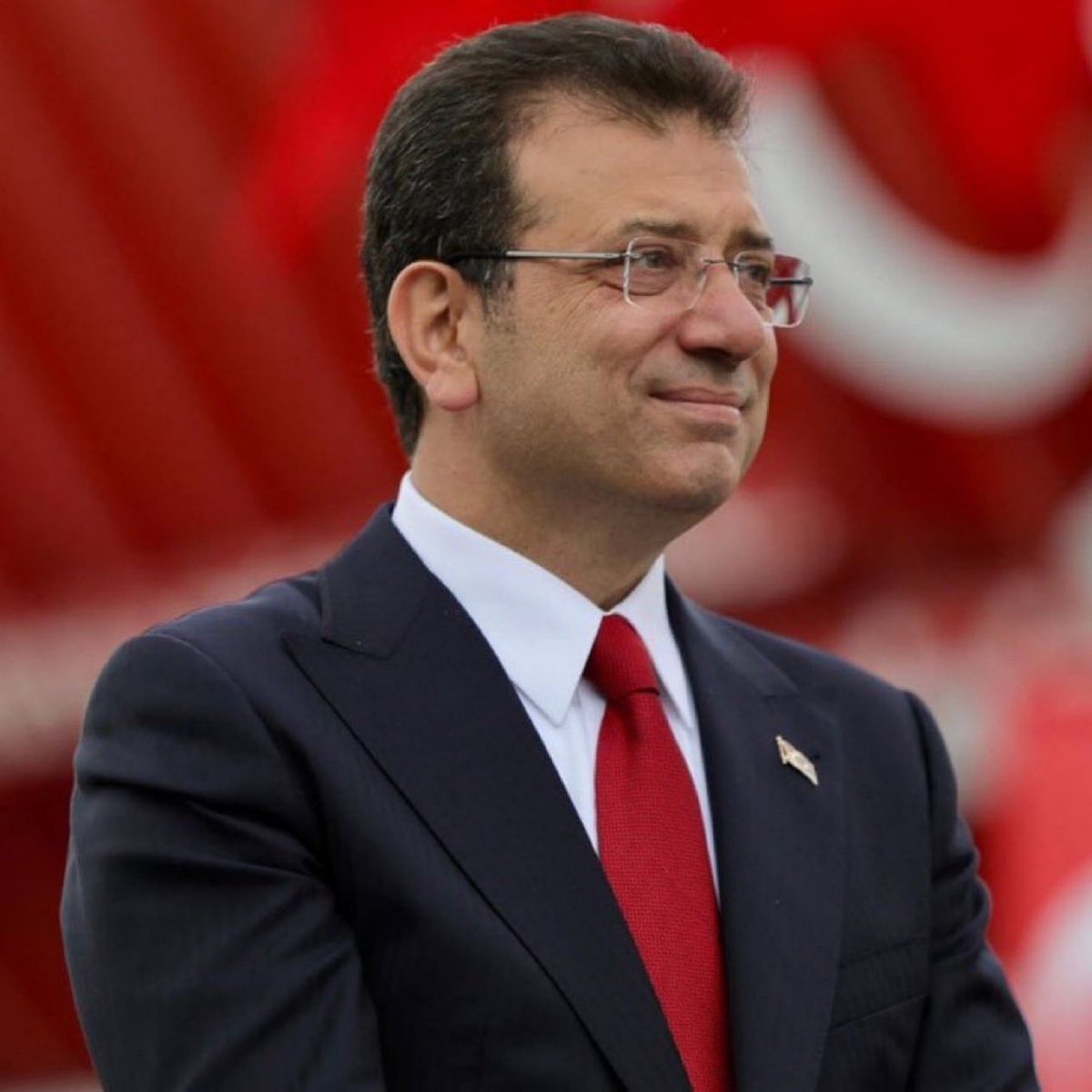 🔴#SONDAKİKA | Ekrem İmamoğlu, Beylikdüzü Belediye Başkanlığı dönemine ilişkin “İhaleye fesat karıştırma” iddiasıyla yargılandığı davadan beraat etti.