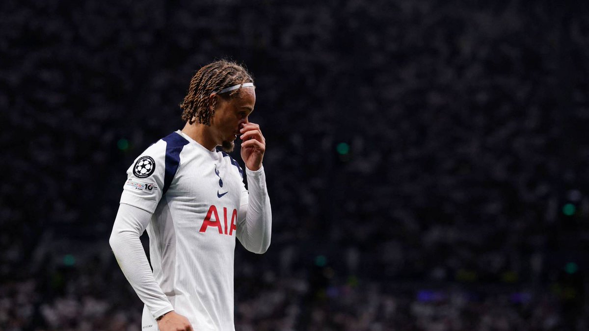 🚨🚨🗣️ توماس فرانك عن سيمونز:

"تشافي معنا منذ سبعة أو ثمانية أسابيع فقط 

وهي فترة قصيرة في كرة القدم، لكنها طويلة أيضًا.

أعجبني بشخصيته في أول 60 دقيقة أمام أستون فيلا

 لكنه أرهق بعد ذلك" 🇳🇱