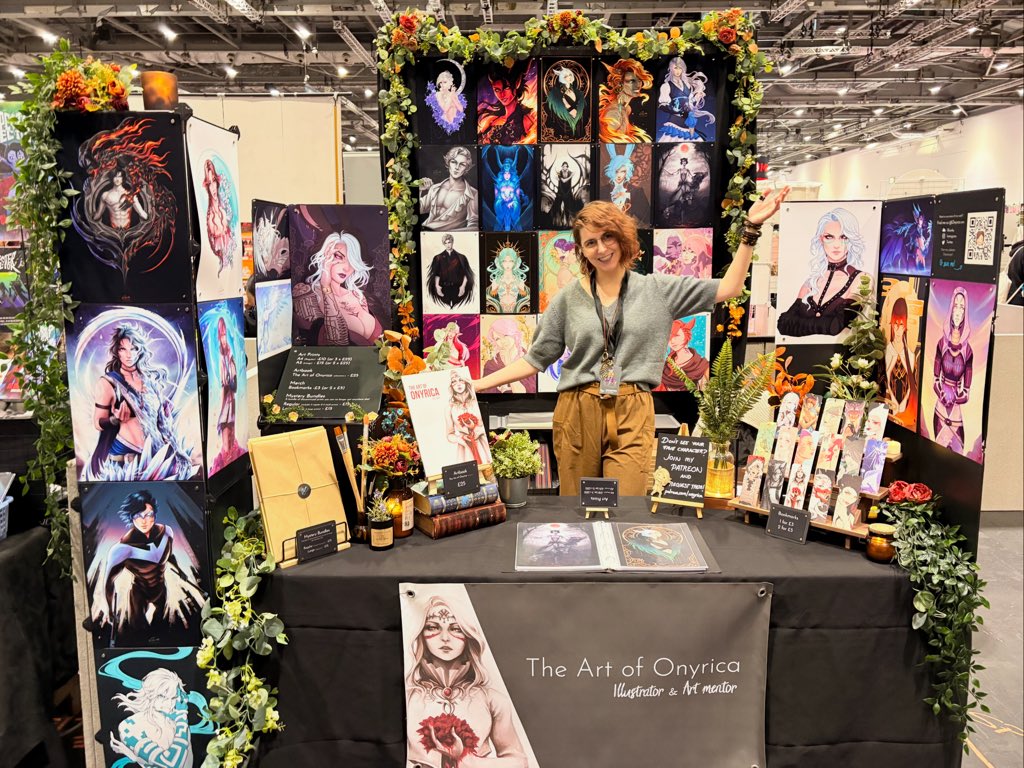 And we’re back for our last hurrah at MCM London! You can find me and my plethora of prints and plants in Artist Alley, row H, table 13!