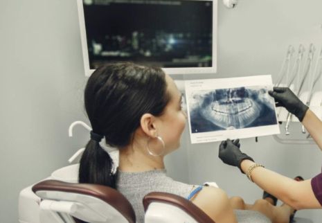 drdrumi's tweet photo. 🦷It's safe to see a dentist during pregnancy! Necessary cleanings and fillings are fine. Don't neglect your oral health just because you're pregnant. 🤰🦷 #dentalcare #protectteeth #popularscience https://t.co/hzdvFVjiwv