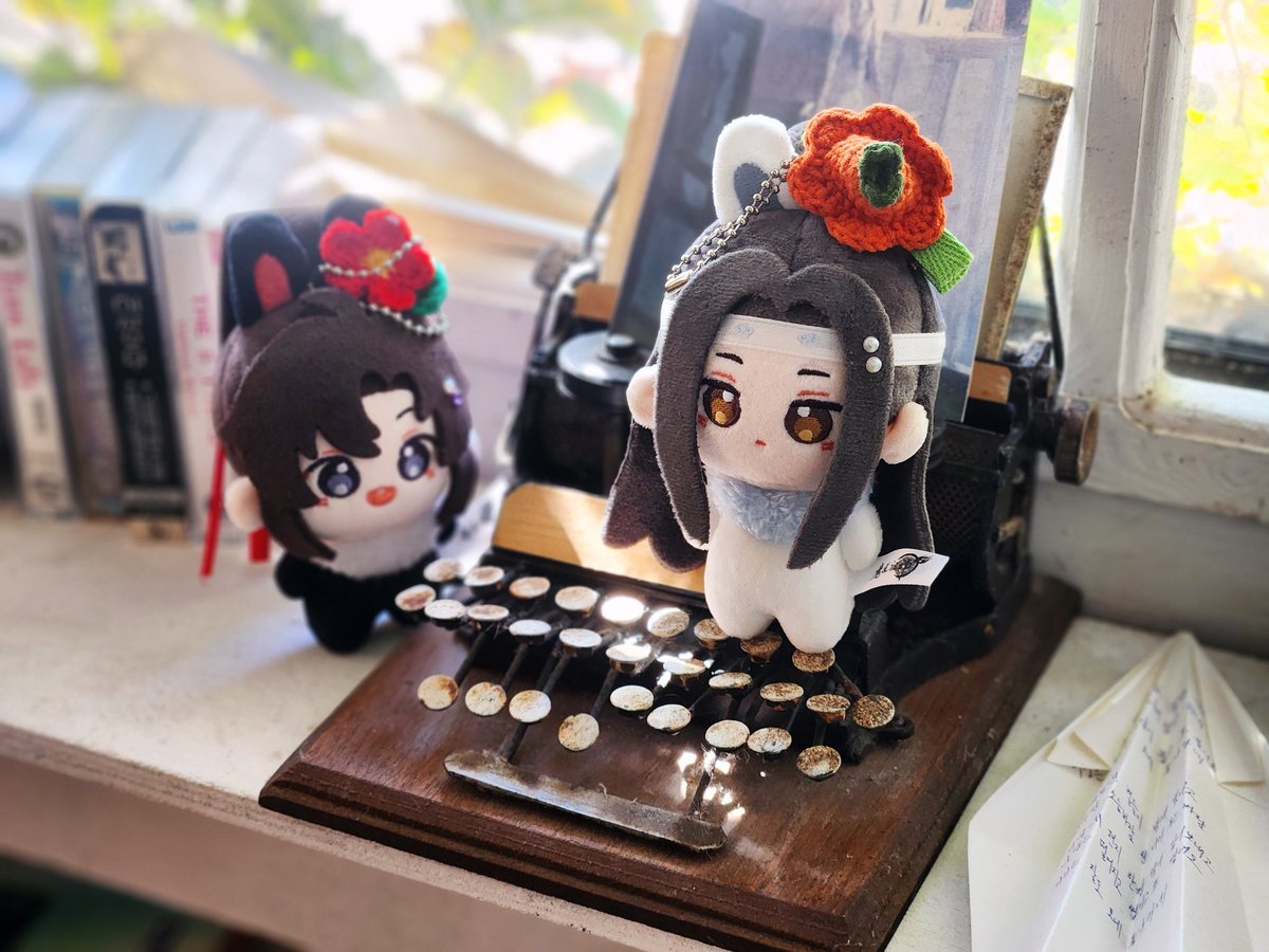DOCHIT_MDZS's tweet image. 어디 가기만 하면 개큰열정으로 열심히 솜망무사진찍고 보정하는 삶
#솜솜망무생활
#MXTXぬいのいる生活