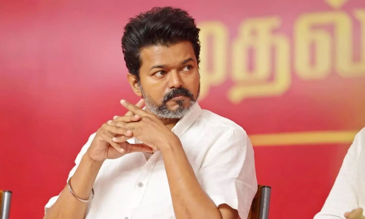 _kabilans's tweet image. த.வெ.க தலைவர் விஜய் உடனே நடவடிக்கை எடுக்க வேண்டிய நேரம் இது 
கரூர் சம்பவத்தில் உயிரிழந்தோரின் குடும்பங்களை த.வெ.க தலைவர் விஜய் சந்திக்க திட்டமிட்டிருப்பதாக தகவல் வெளியாகியுள்ளது, ஆனால் அது ஒரு திட்டமாக மட்டும் இருக்காமல், உடனடியாக செயல்படுத்த வேண்டிய மனிதநேயக் கடமையாக இருக்க…