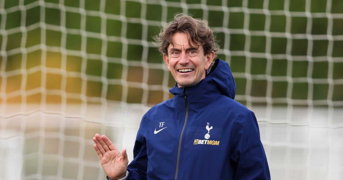 🚨🚨🚨🗣️ توماس فرانك عن تشافي سيمونز:

"نطالبه بالمزيد من الحِدّة في الأداء ! 

لكنه لاعب أؤمن به كثيرًا. 

يمتلك التمريرة والرؤية 👀⚽️

لقد تدربنا للتو، وقد قدّم أداءً رائعًا في الحصة التدريبية."