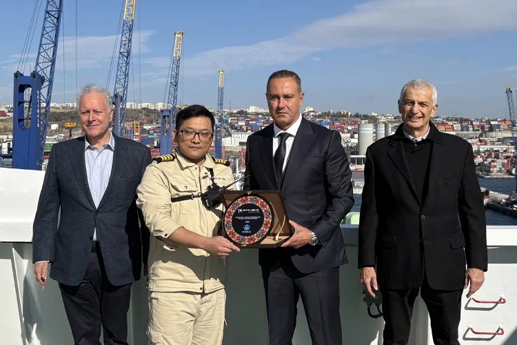 newsatseacom's tweet image. Wan Hai to work with Mardaş
Wan Hai Lines has chosen Mardaş Port as its port of call in Türkiye.
newsatsea.com/turkish-ports/…
#MardaşPortGeneralManagerGökhanBekircan #overflow
#portofcall #to #Türkiye #WanHaiLines #with #work
@fevzigandur @mardasliman