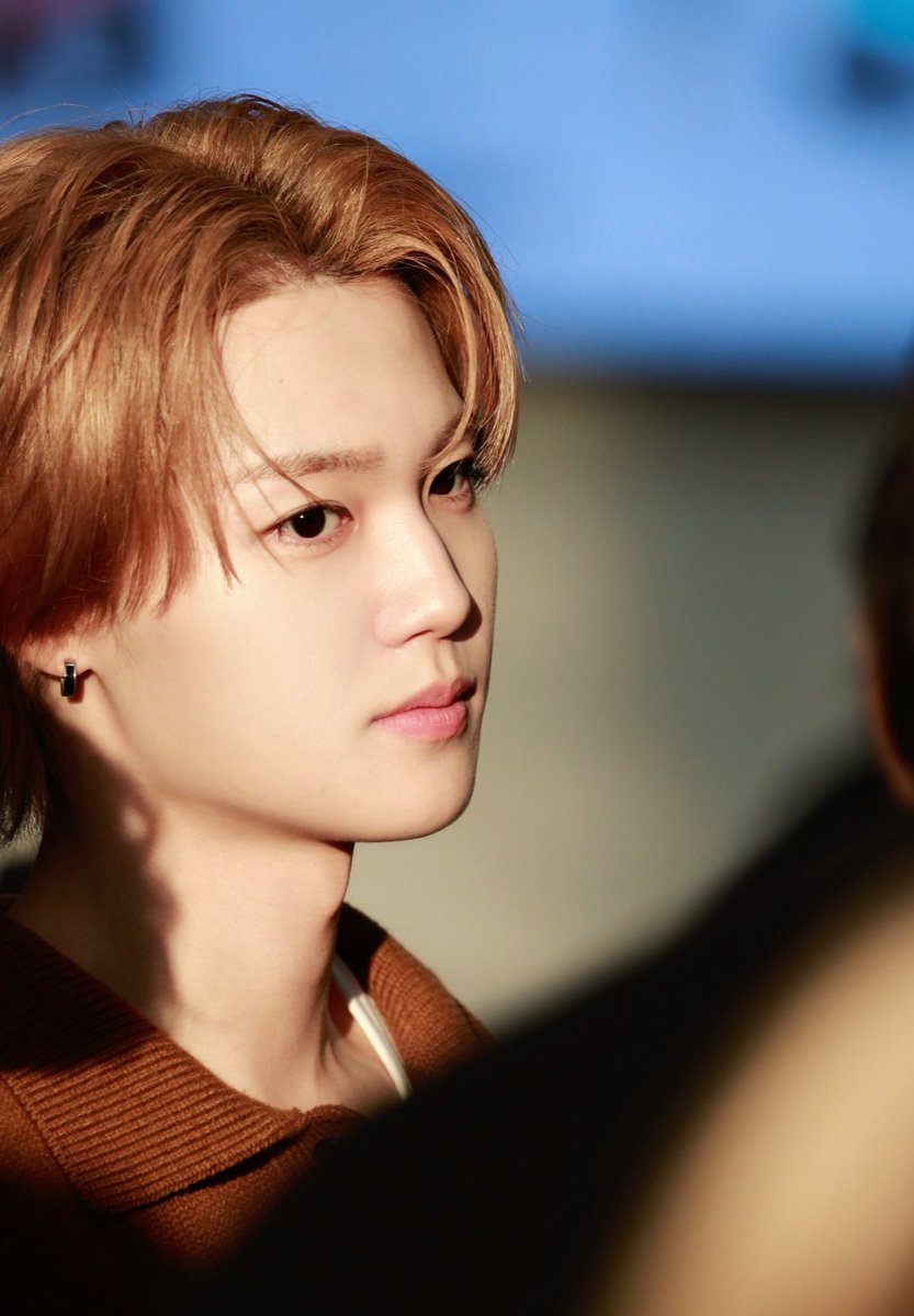 writeroce's tweet photo. i told you before
[What If] Dariel Oliv from voltage univers 

kim doyoung few tweet au 
by @writeroce &amp; @alysriverss https://t.co/QpbkodY4mE