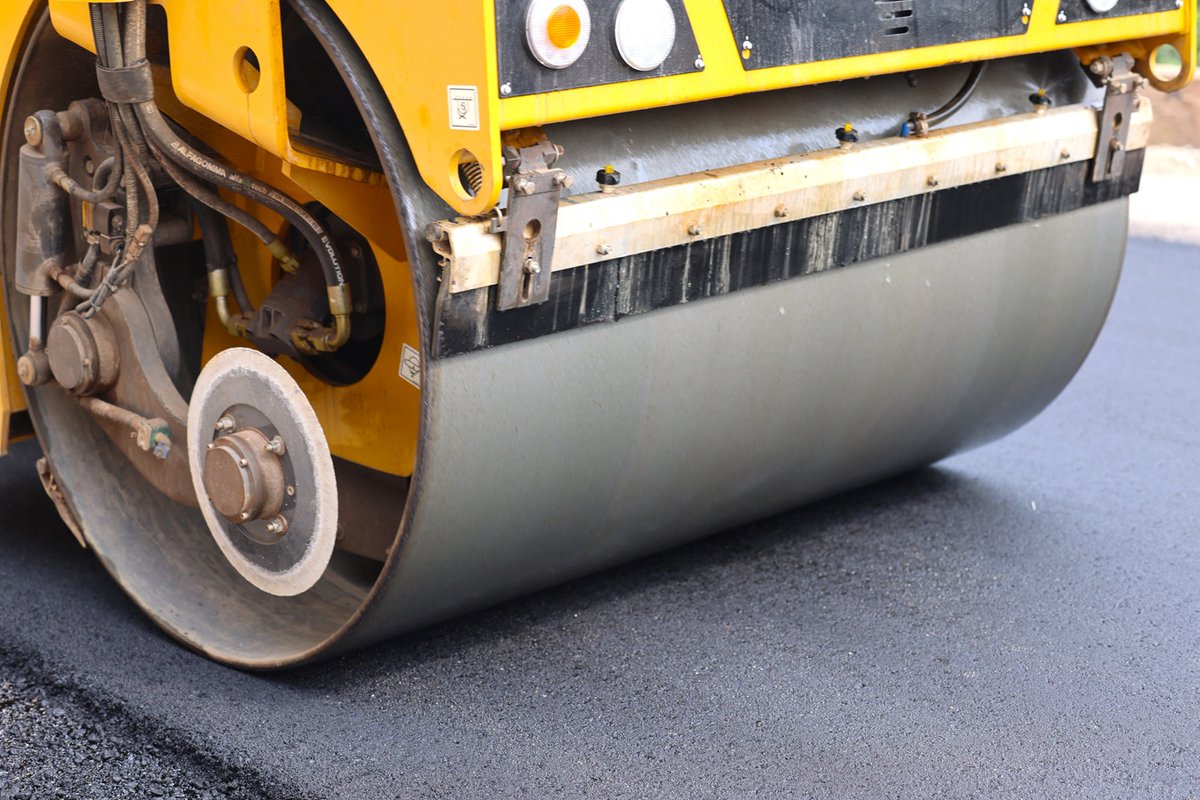 Imvaho_Nshya's tweet image. Ubuyobozi bw’Ikigo cy’Igihugu gishinzwe Iterambere rya Taransiporo (RTDA) bwatangaje ko umuhanda wa kaburimbo wa Base-Butaro-Kidaho ureshya n’ibilometero 63 ugeze ku kigero cya 54% wubakwa, ndetse imirimo ikomeje kugenda neza ku buryo utanga icyizere cyo kurangira vuba nk’uko…