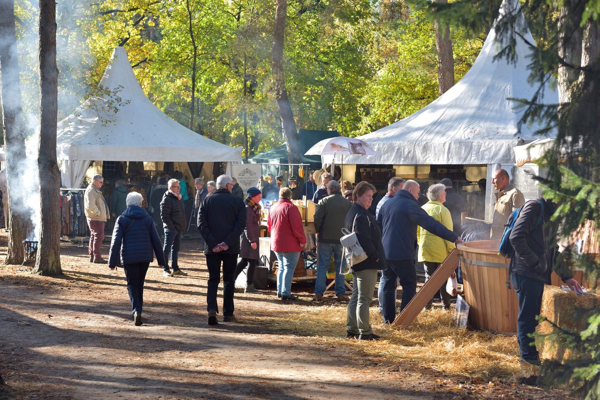 Dit weekend de Landgoed Twente Fair in het Lutterzand. Morgenvroeg <a href="/TruusWijnen/">Truus Wijnen</a> bij ons in de stand. Zien we je daar? visitdeluttelosser.nl/agenda-item/14…