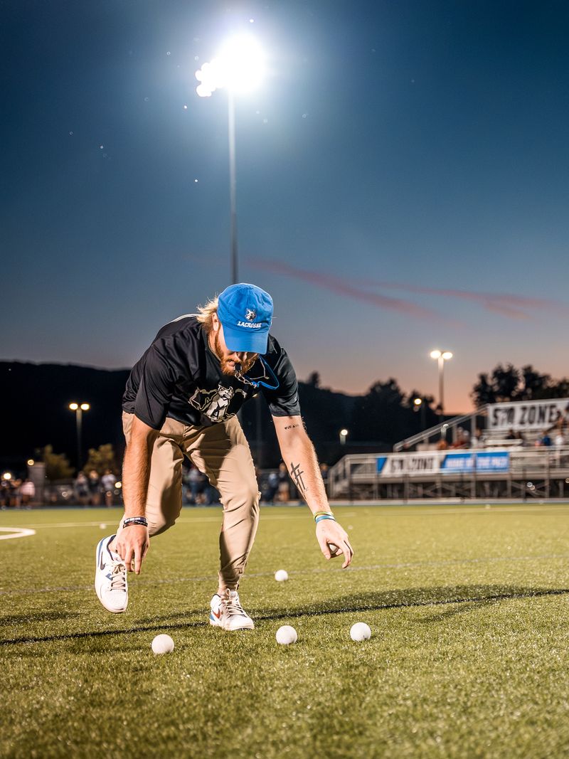 Don't drop the ball and miss out on our @headstrongfnd fundraiser &amp; Team Store open until Nov 6th!

Link in bio for both.

#ItsCoolToCare
#WIN
#NS