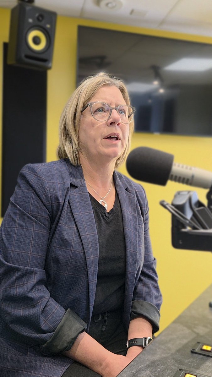 One-on-one: #RedDeer mayor-elect Cindy Jefferies is my guest today on a brand new episode of The Everything #RedDeer Podcast! SO MANY topics covered. Listen here: rdnewsnow.com/2025/10/24/pod…

<a href="/RedDeerFire/">Red Deer IAFF L1190</a> <a href="/MattTheNews/">Matt Geddes</a> <a href="/BIG105/">BIG105</a>