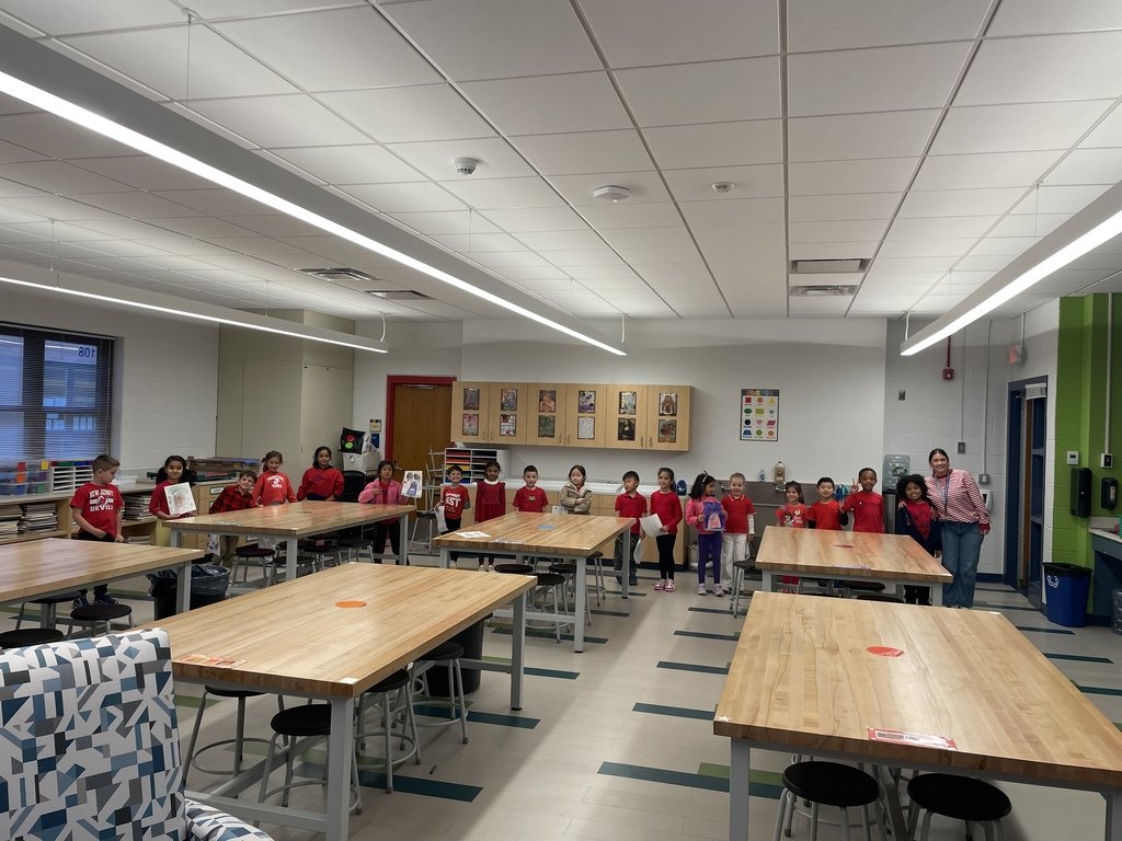 WRBOE's tweet image. Team Red came ready to win! ❤️ Ms. Boucher’s class showed up in full color, earning double Spirit Day Dojo points for their 1st &amp;amp; 4th grade team. Way to bring the Blue Devil spirit! 💪🔥 #ClassDojo