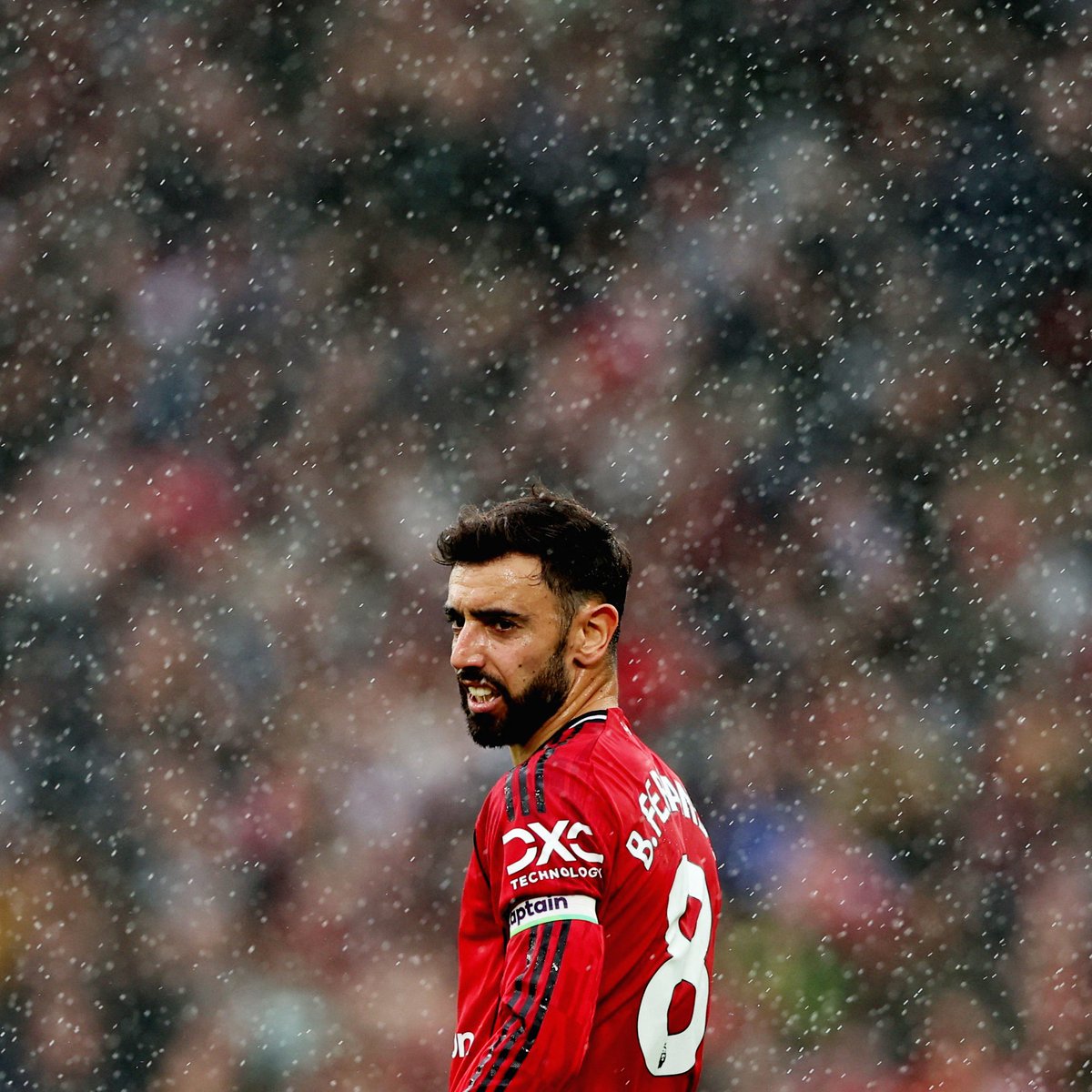 #BrunoFernandes: " #ManchesterUnited'ın istediği ve hak ettiği başarıyı henüz sağlayamadım. Bu yüzden görevim net. Manchester United’da Premier League ve #ŞampiyonlarLigi’ni kazanmak."

➡️ bit.ly/SB-twitter2025