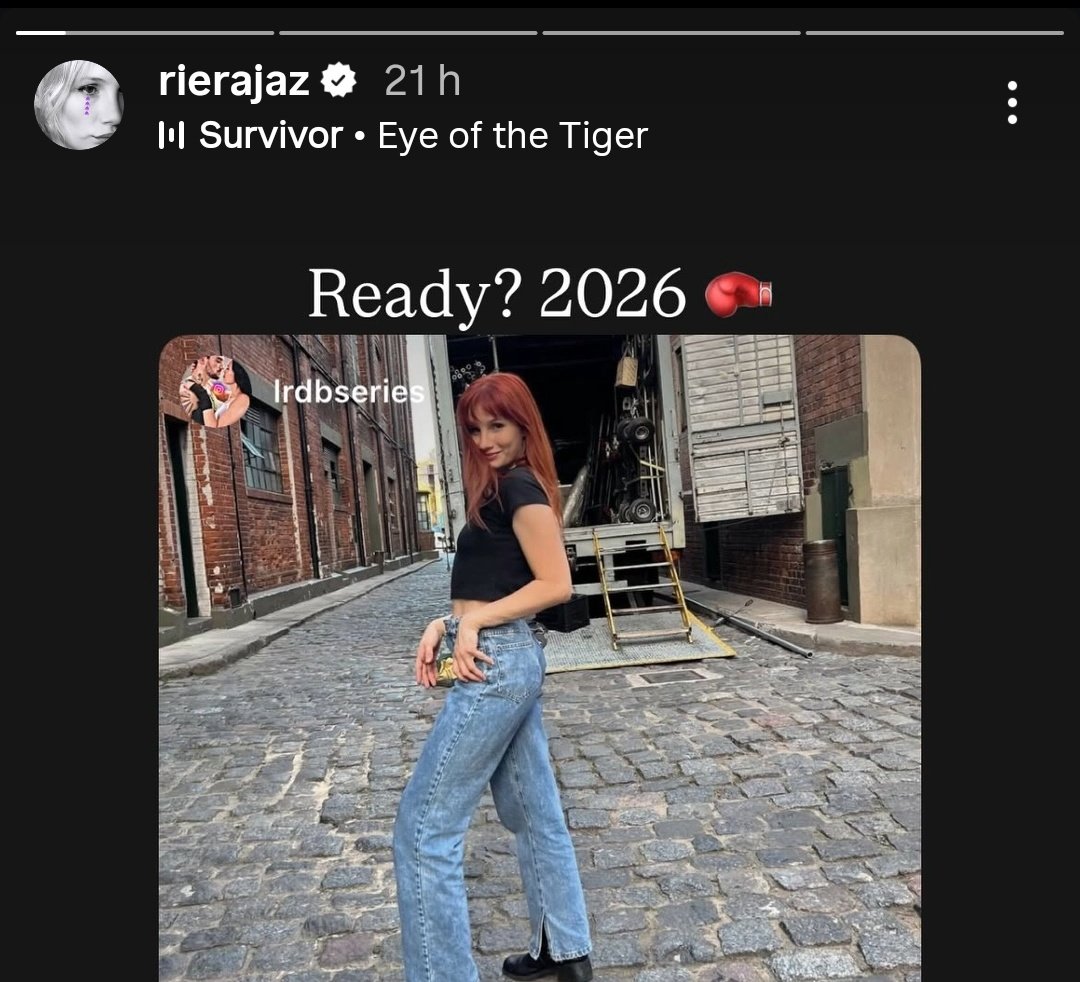 MYALIVESS's tweet image. que salga en enero por favor