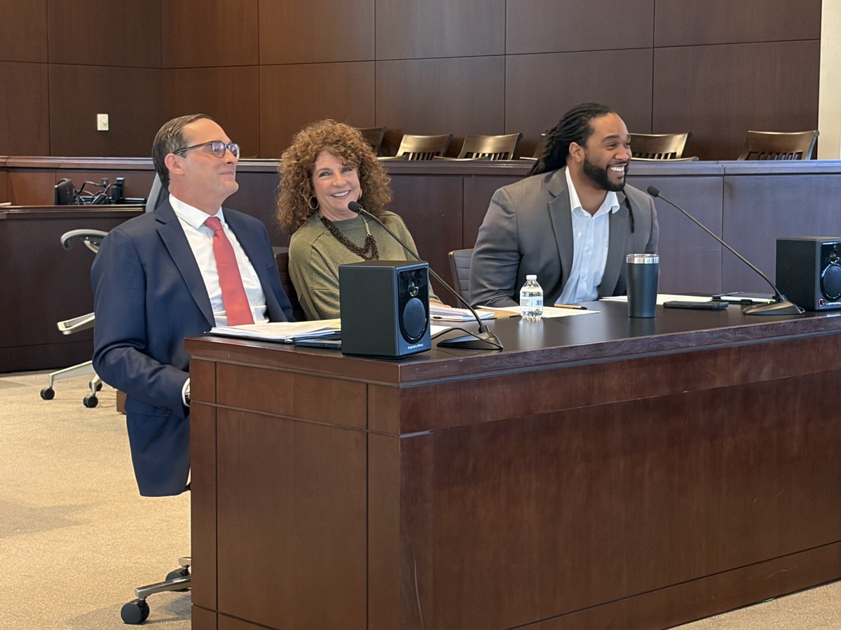 RobinsonGraySC's tweet image. This morning, RG partner Shannon Poteat served as a panelist at @Richland_Co_Bar's Annual Ethics CLE-- sharing her workers' comp perspective and a few words of wisdom on practicing ethically in the field.