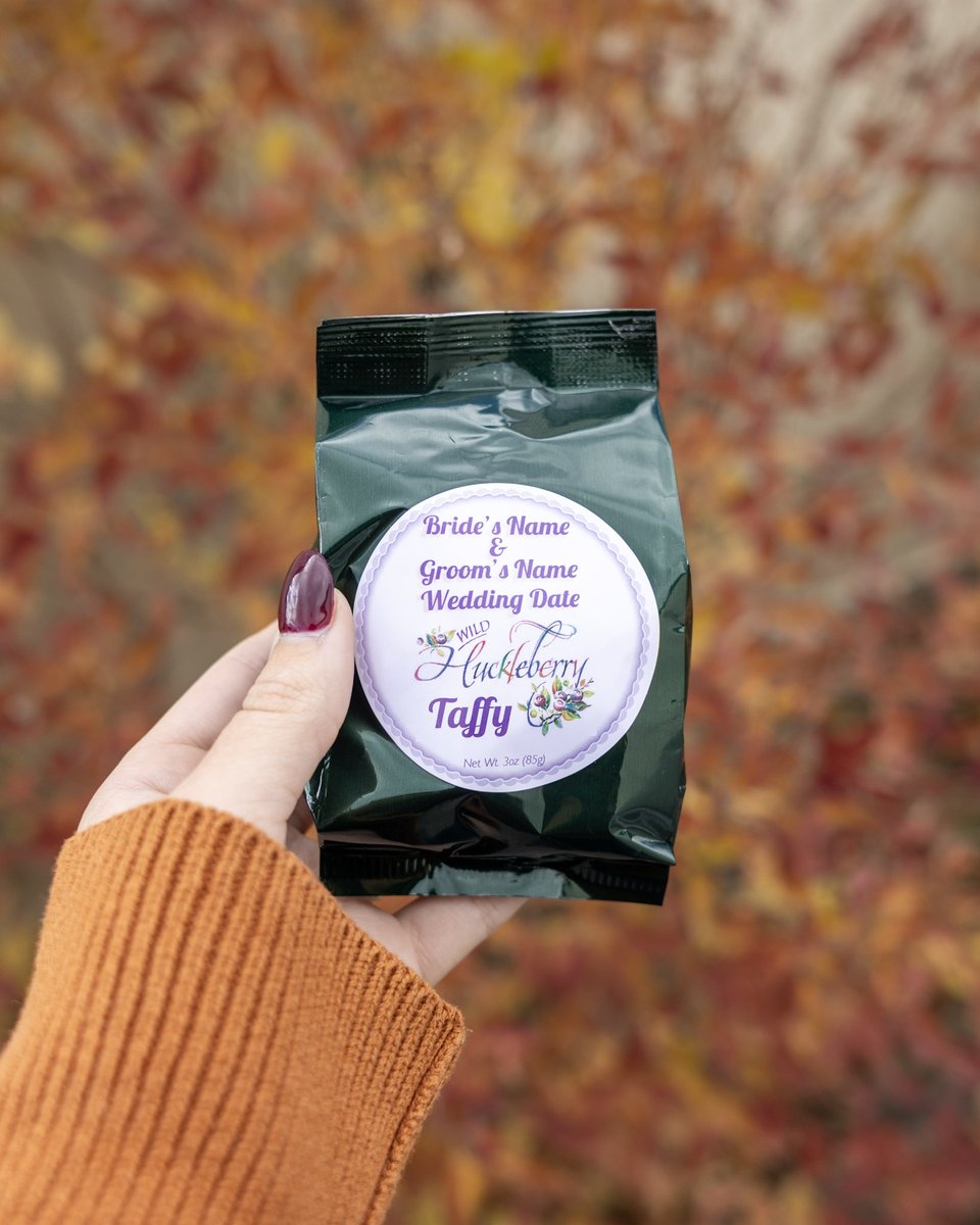 mtgiftcorral's tweet photo. Make your events more memorable with favors your guests will truly love! Our Montana-made Huckleberry Taffy and Gummy Grizzlies now come in new sizes, perfect for sharing a sweet taste of Montana with your loved ones. With custom labeling, you can add a personalized touch! https://t.co/PuOPYF4Zo2