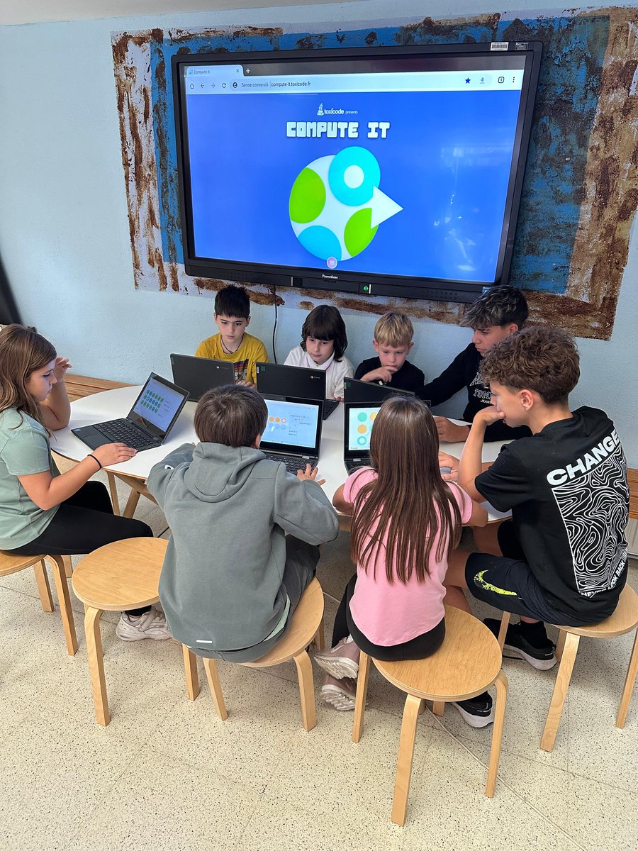 IEDMangrane's tweet image. 💻 Seguim impulsant els objectius de la #CodeWeekEU: fomentar creativitat, pensament computacional i treball col·laboratiu.
Setmana plena d’energia digital, reptes i aprenentatges entre alumnat de diferents etapes 🤝.
🔜 Dilluns, els últims grups tancaran l'experiència.