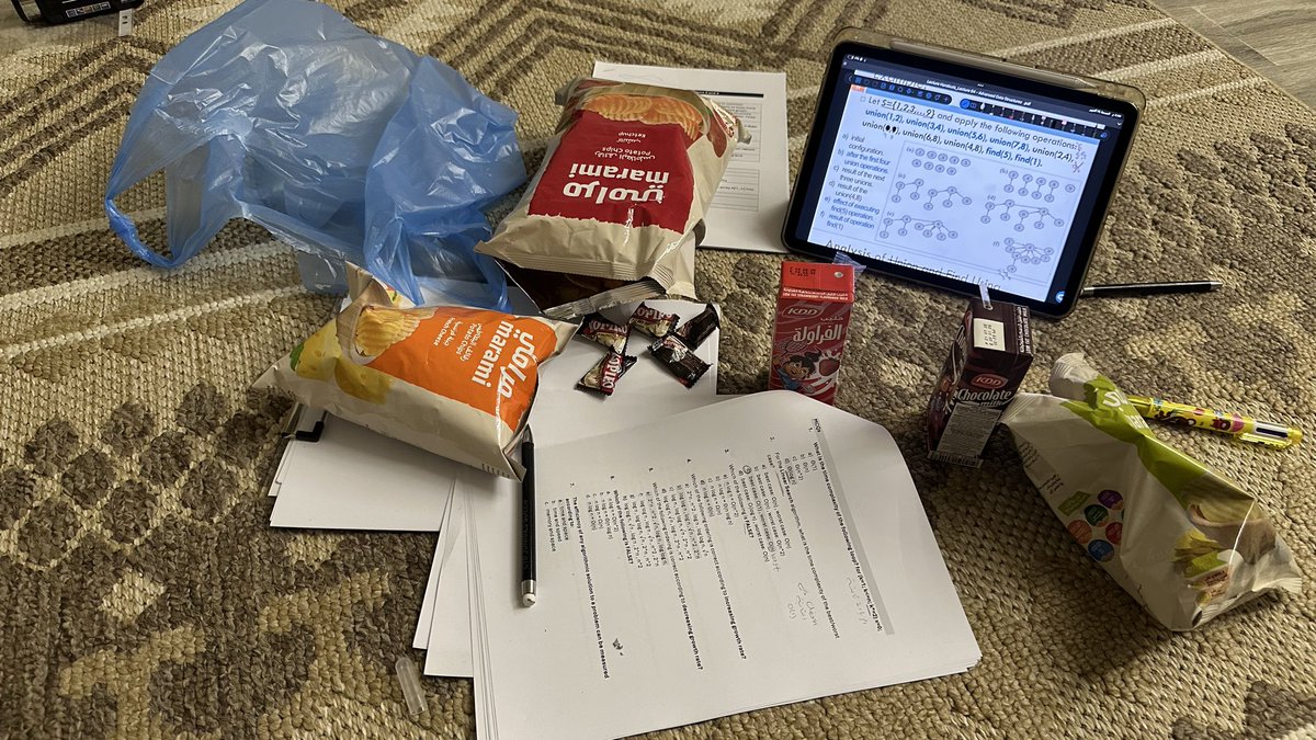 كلكم تكلمتوا عن معاملتك الوصخه لنفسك اذا كنت تدري انك بتتروش

بس محد تكلم عن معاملتك الاستهباليه لبطنك وقت الميدات