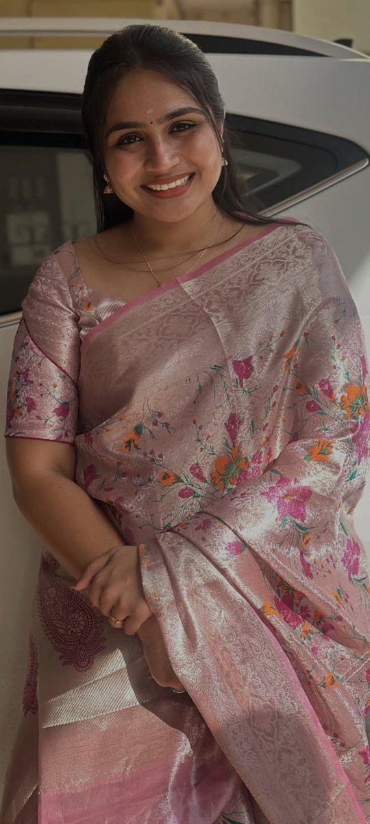 insta_modelz's tweet image. #Salma #SalmaArun 💞

#happydiwali #diwali2025 #samantha #sreeleela #mrunalthakur #rashmika #kritisanon #meenakshichaudhary #keerthysuresh #rukminivasanth #malavika #kalyanipriyadarshan #krithishetty #bhagyashriborse #shraddhakapoor #priyankamohan #ashika #mamithabaiju #dude #tvk