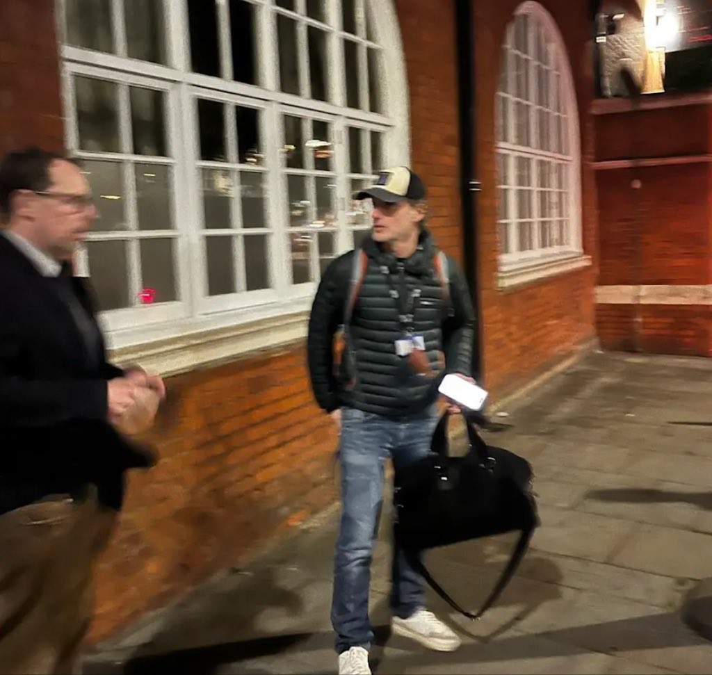 twd1_1's tweet image. 🚨| رسمياً انتهت المحادثات بين الممثل آندروا لينكولن و سكوت غيمبل و بدأت المفاوضات 
وتحديد العقود 🔥🔥🔥

#TWDFamily