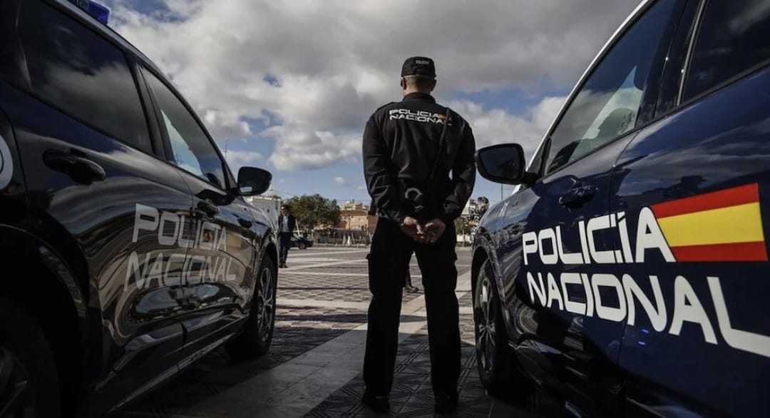 supmadrid's tweet image. 💪 Desde @SUPMadrid, todo nuestro apoyo a quienes hoy luchan por cumplir su sueño: formar parte de la @policia 💙
Sabemos lo que cuesta, y por eso estamos a vuestro lado.

🫡 Mucho ánimo y suerte #opositores promoción #EB42‼️ #SupLíderEnFormacíon #ProfesiónDeRiesgo