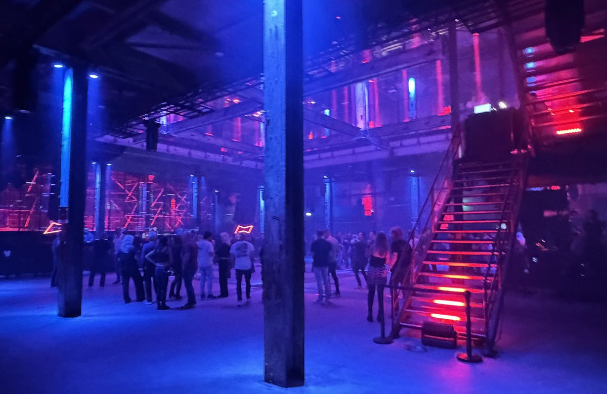 noname_records_'s tweet image. ADE (Amsterdam Dance Event) 2025
Awakeningパーティーで行ったSugarFactory
古い巨大な工場をキャパ4000人の大型クラブにリノベしててインダストリアル感がかっこいい
#ade #ade2025