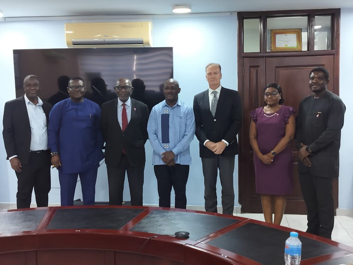 GuinnessGhana's tweet image. Guinness Ghana paid a courtesy visit to the FDA and GITC to share our vision and explore ways to strengthen a fair market for local manufacturers.

We remain committed to local sourcing, local talent, and sustainable growth.

#GuinnessGhana #FDA #GITC