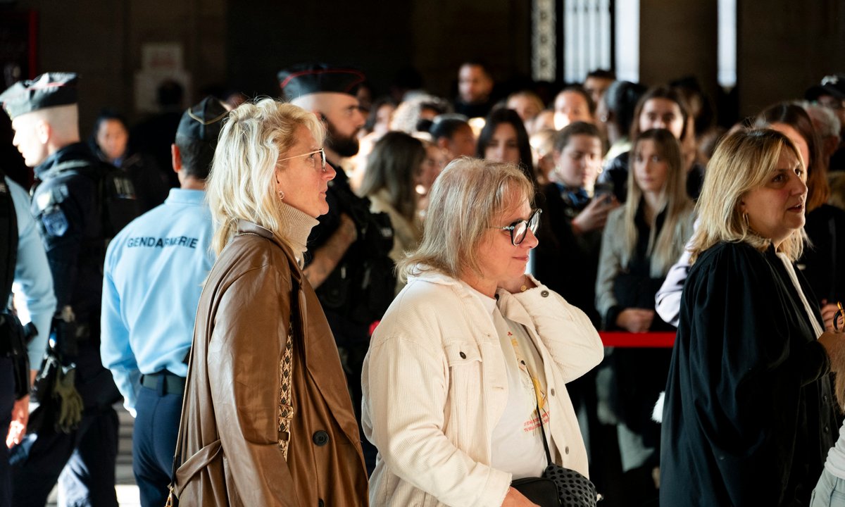 "Je demande pardon, c'est horrible ce que j'ai fait" : Dahbia Benkired condamnée à la réclusion criminelle à perpétuité 👉mrf.lu/ZqFD #Marianne