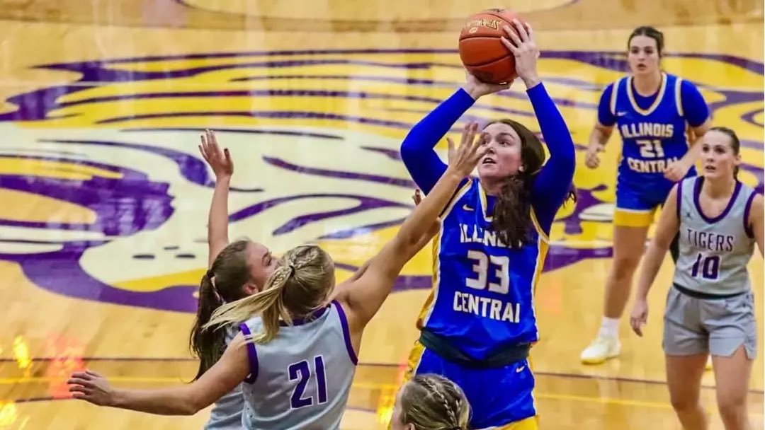 WBB Has Exhibition at Triton

STORY: 
illinoiscentralcougars.com/news/2025/10/2…